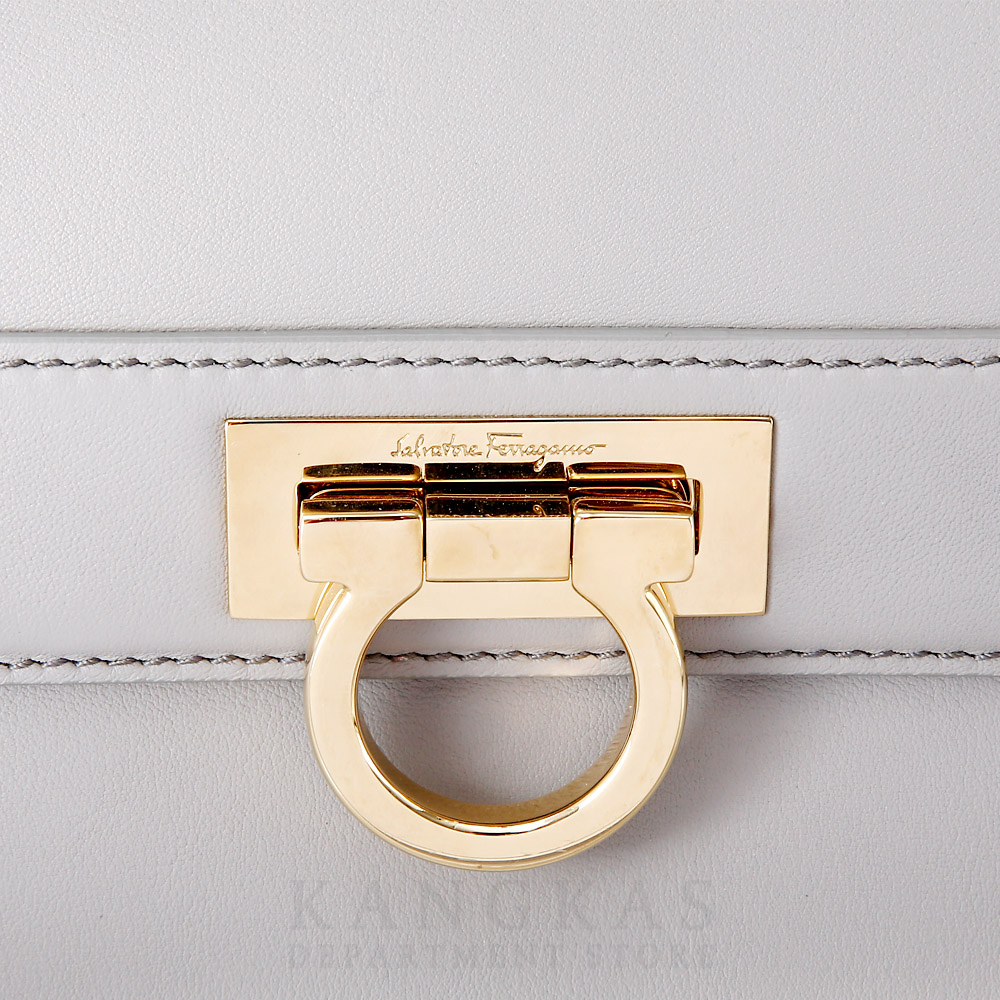 FERRAGAMO(USED)페레가모 간치니 탑핸들 플랩백
